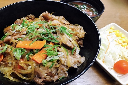 ▲みそかつ丼(味噌汁付)1,750円(ミニうどん付き)900円