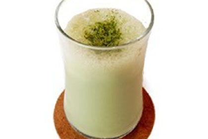 ▲亀山茶ラテ(アイス) 330円