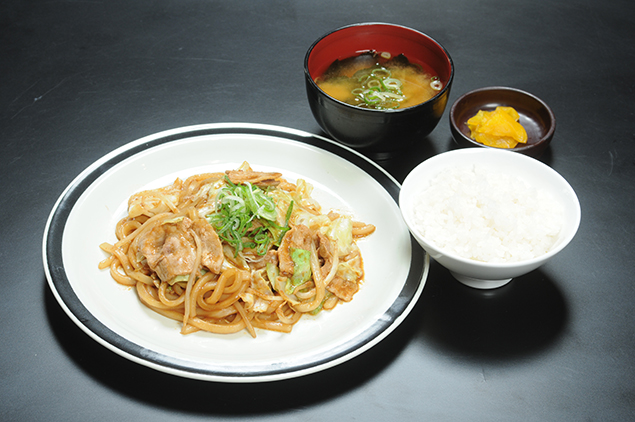 「和洋ダイニング みくら」